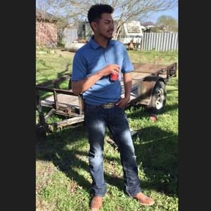 Meet your Posher, Javier